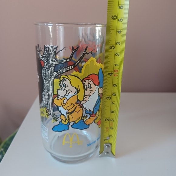 Vintage Collectible Snow White Glass McDonalds Disney Coca-Cola Set Of 2 - Picture 8 of 9